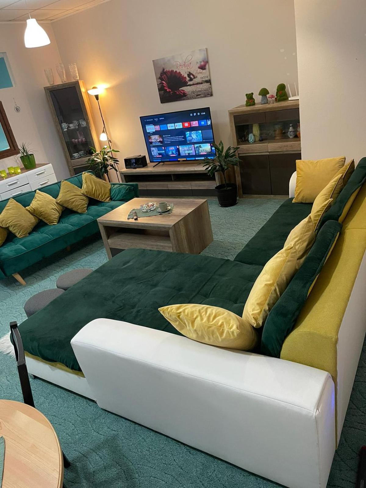 Velky Apartman ブラチスラヴァ エクステリア 写真