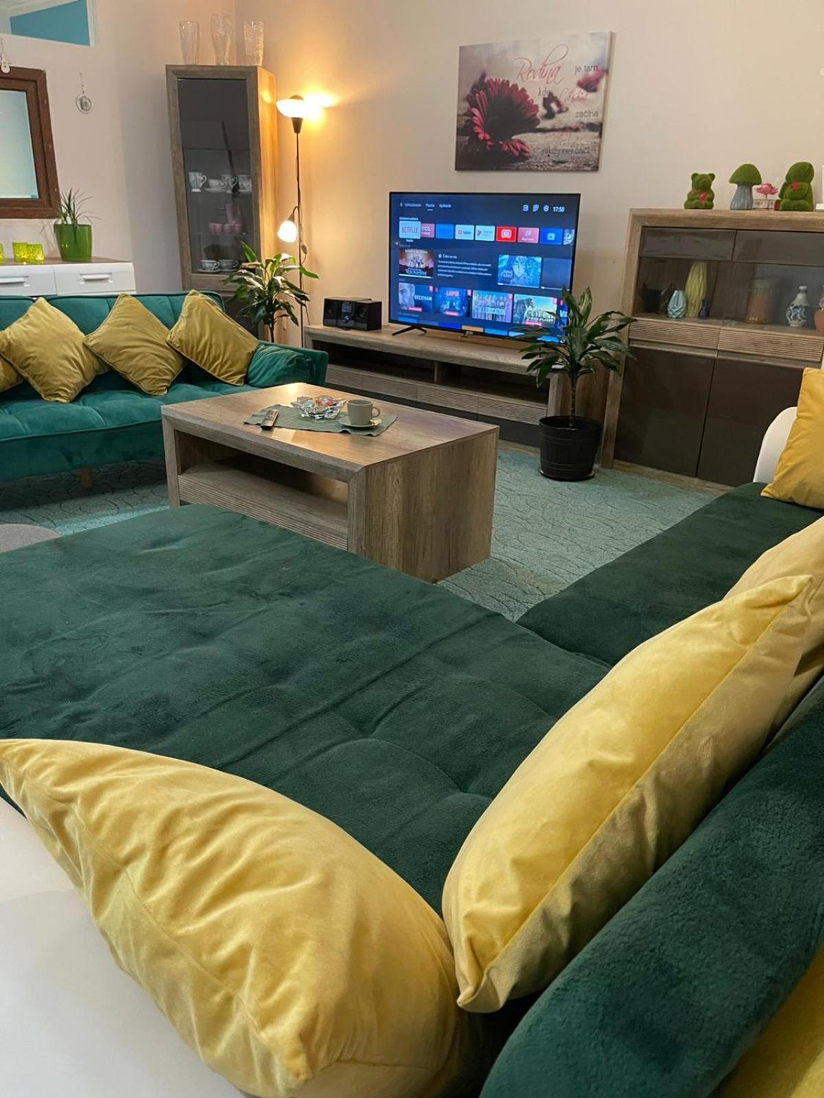 Velky Apartman ブラチスラヴァ エクステリア 写真