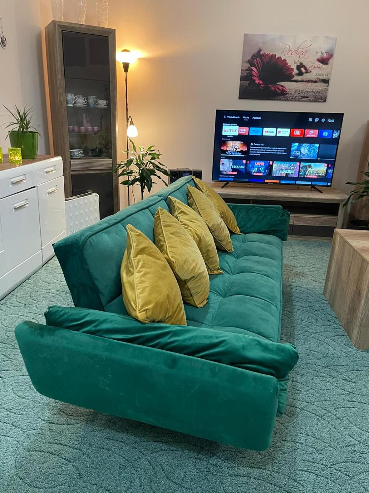 Velky Apartman ブラチスラヴァ エクステリア 写真