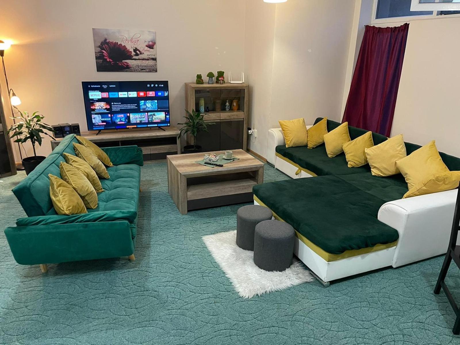 Velky Apartman ブラチスラヴァ エクステリア 写真